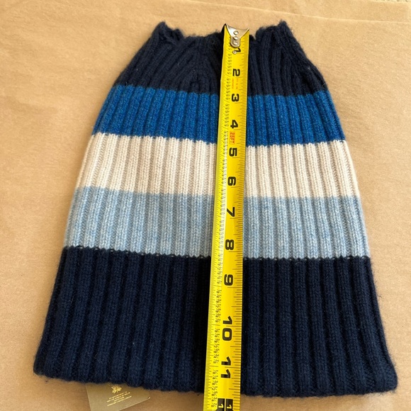 NWT Burberry cashmere hat - Picture 5 of 11